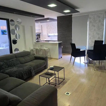 Blue Tulip - Strovolos * Lakatamia