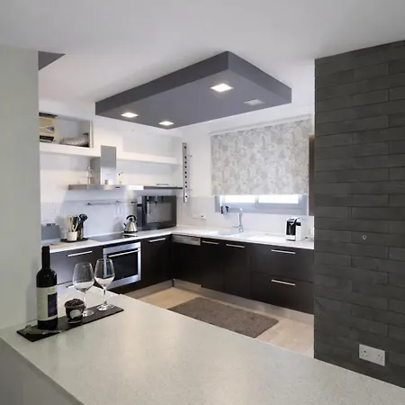 Blue Tulip - Strovolos *